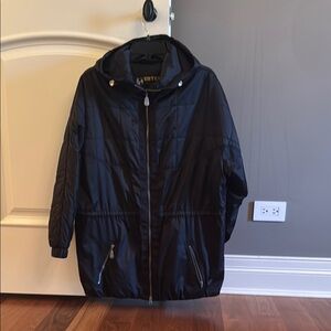 Eddie Bauer EBTEK Black Hooded waterproof Jacket with Zipper Pockets